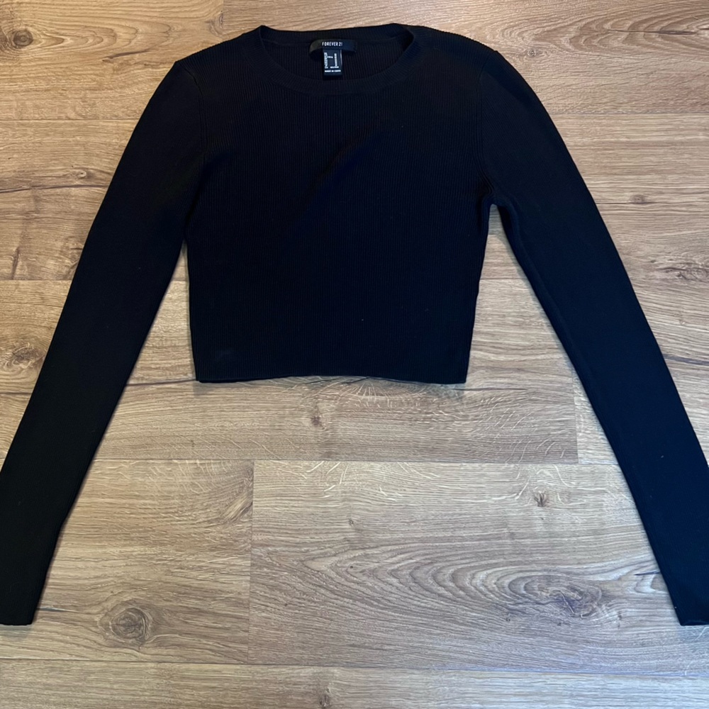 Forever 21 Ribbed Black Cropped Sweater